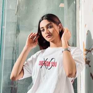 White Premium Drop Tees – A4 Print